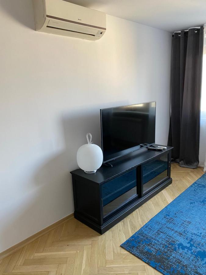 דירות ורשה Apartament Emilian מראה חיצוני תמונה